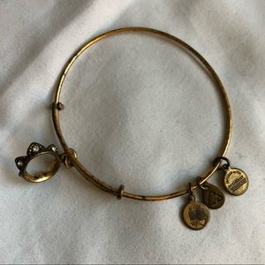 Alex and Ani • Crown bangle